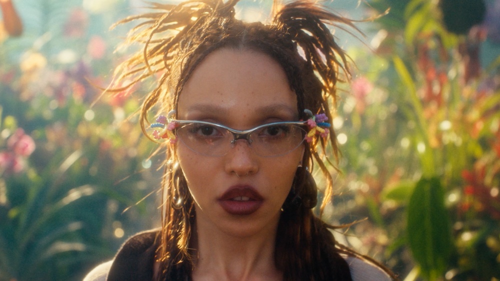 젠틀몬스터, 세계적 아티스트와 손잡고 신규 캠페인 영상 공개 28-Image